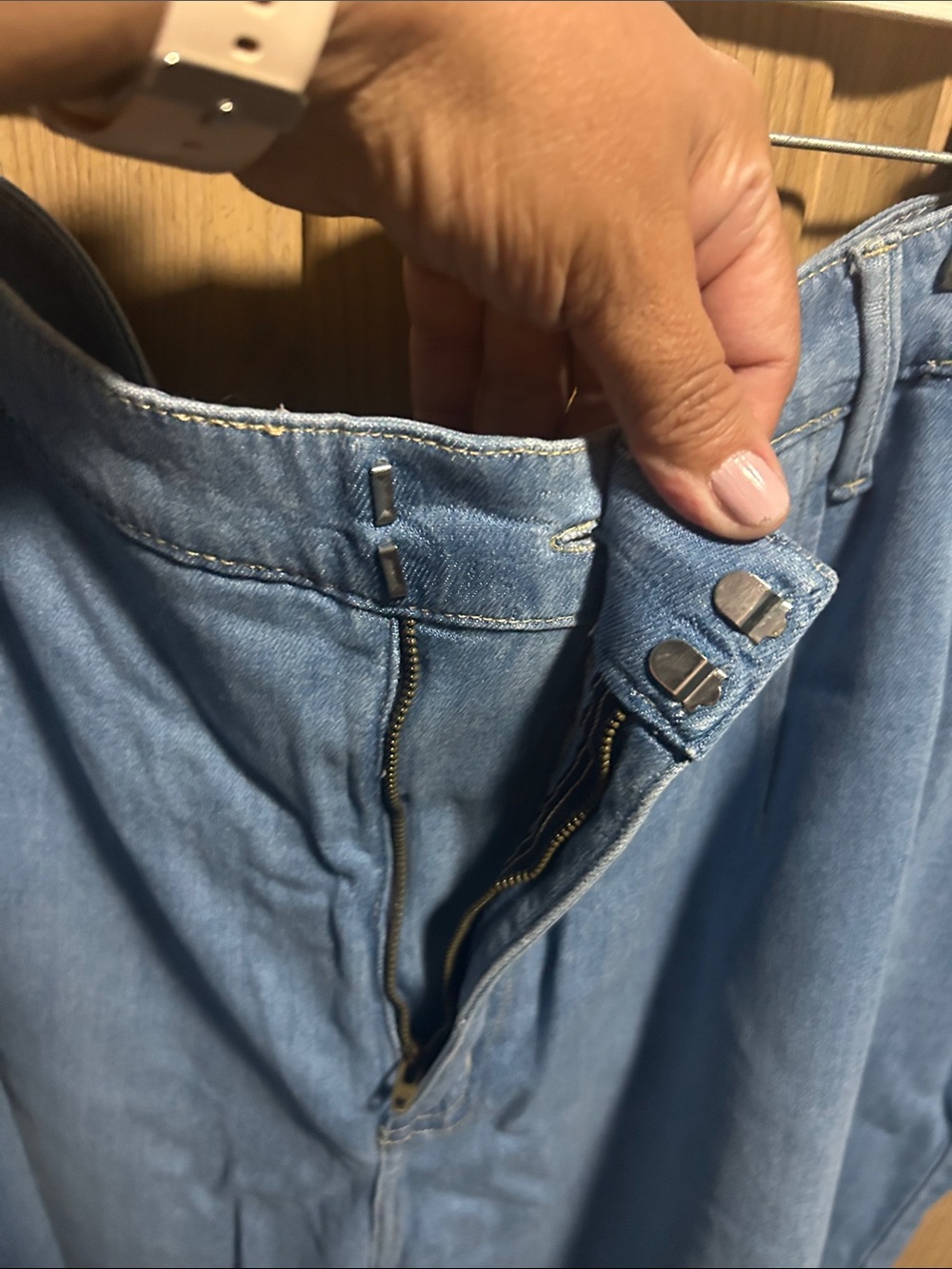 Shorts - Picture 3 of 5